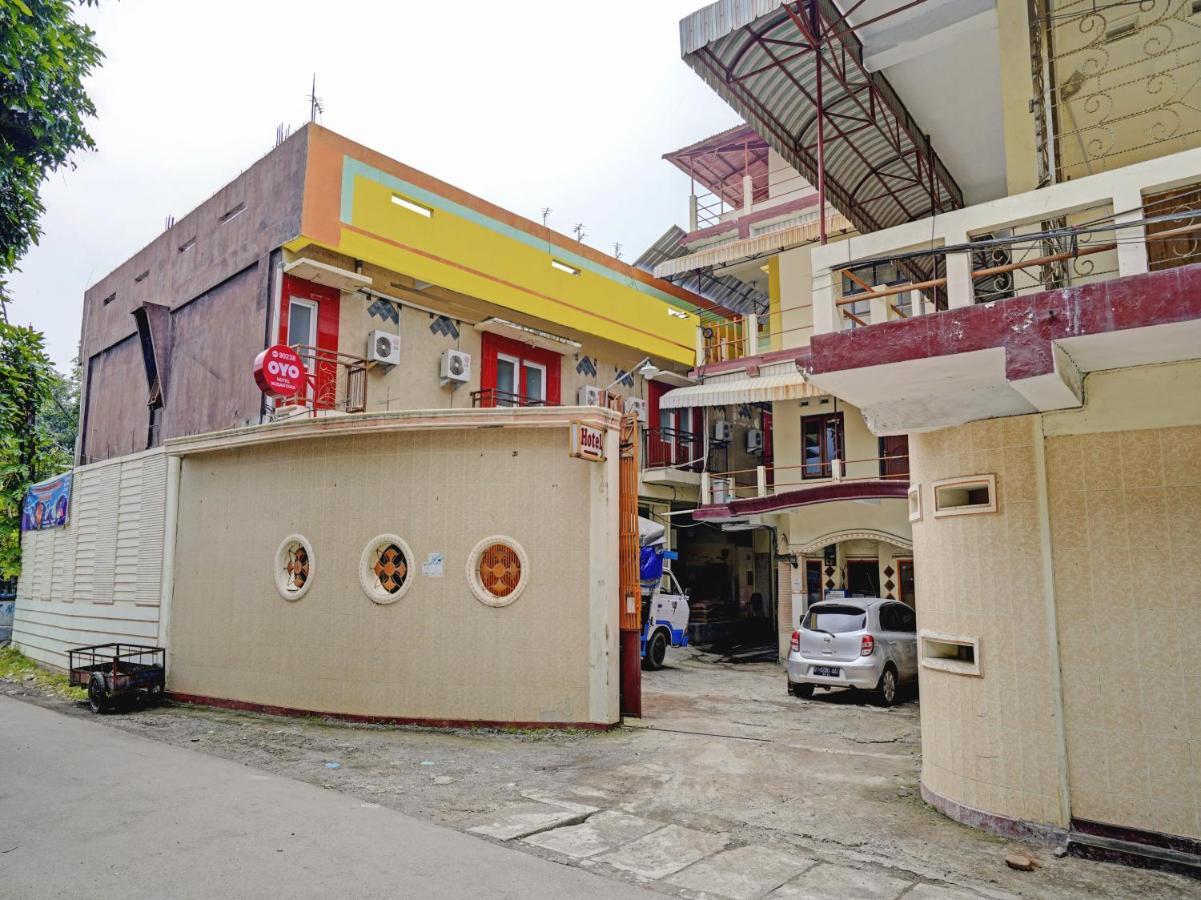 Oyo 90238 Hotel Nusantara Cirebon Exterior foto