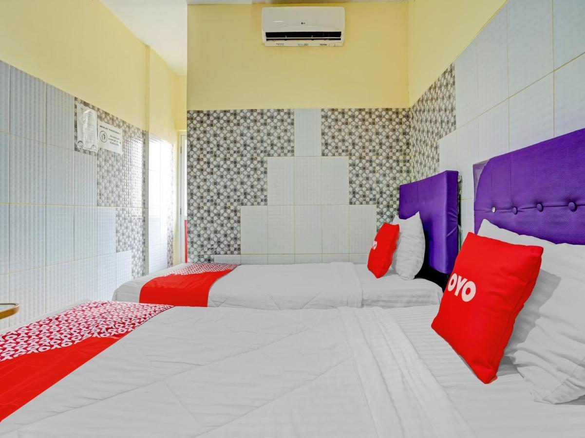 Oyo 90238 Hotel Nusantara Cirebon Exterior foto